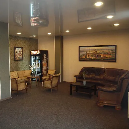 Alta Hotel 2*